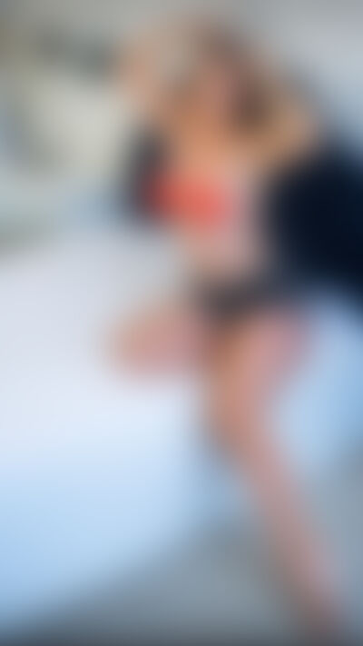 1d4629fe-60f6-4c0f-a316-25fbf75844da's hot photo – thumbnail