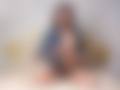 ZoeMilan's hot photo – thumbnail