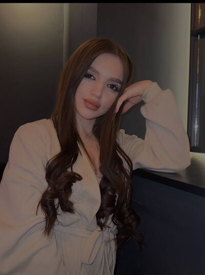 69b3a761-d0b1-47dd-a0bf-291beffbb46f's hot photo – thumbnail